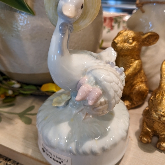 VTG Goose Porcelain Music Box Figurine Otagiri Mother Goose Easter Collectible - Picture 7 of 7